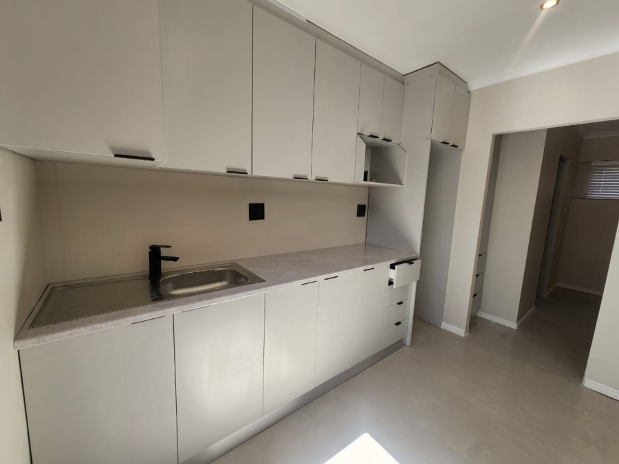 To Let 1 Bedroom Property for Rent in Mabille Park Western Cape